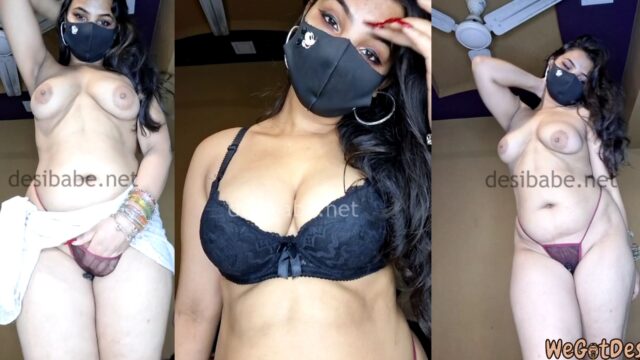 Desi Girl Live Boob Pressing &  Panty Pussy Tease video